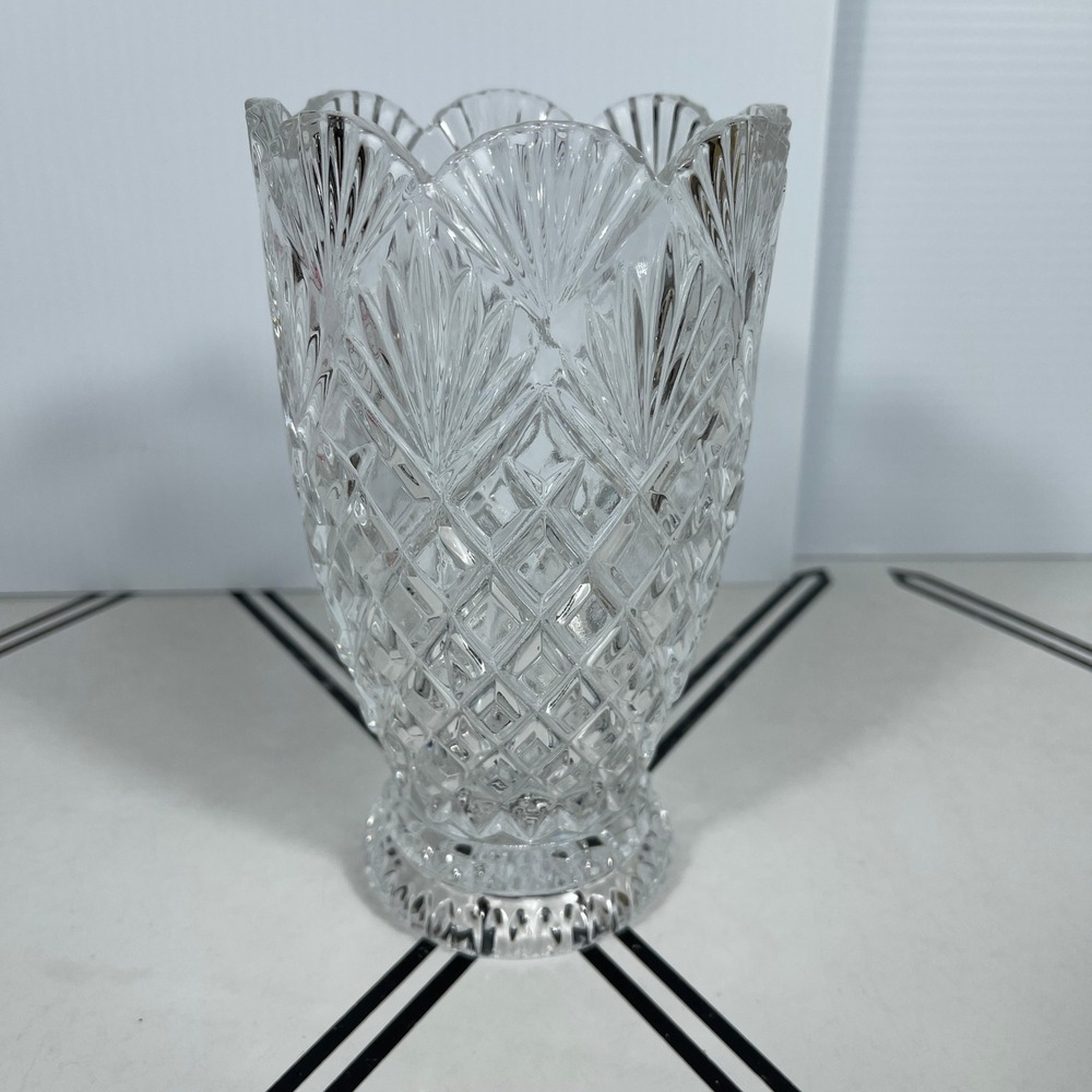 Crystal Cut Glass‎ Vase Fan Art Deco Diamond Pattern Pedestal Base
